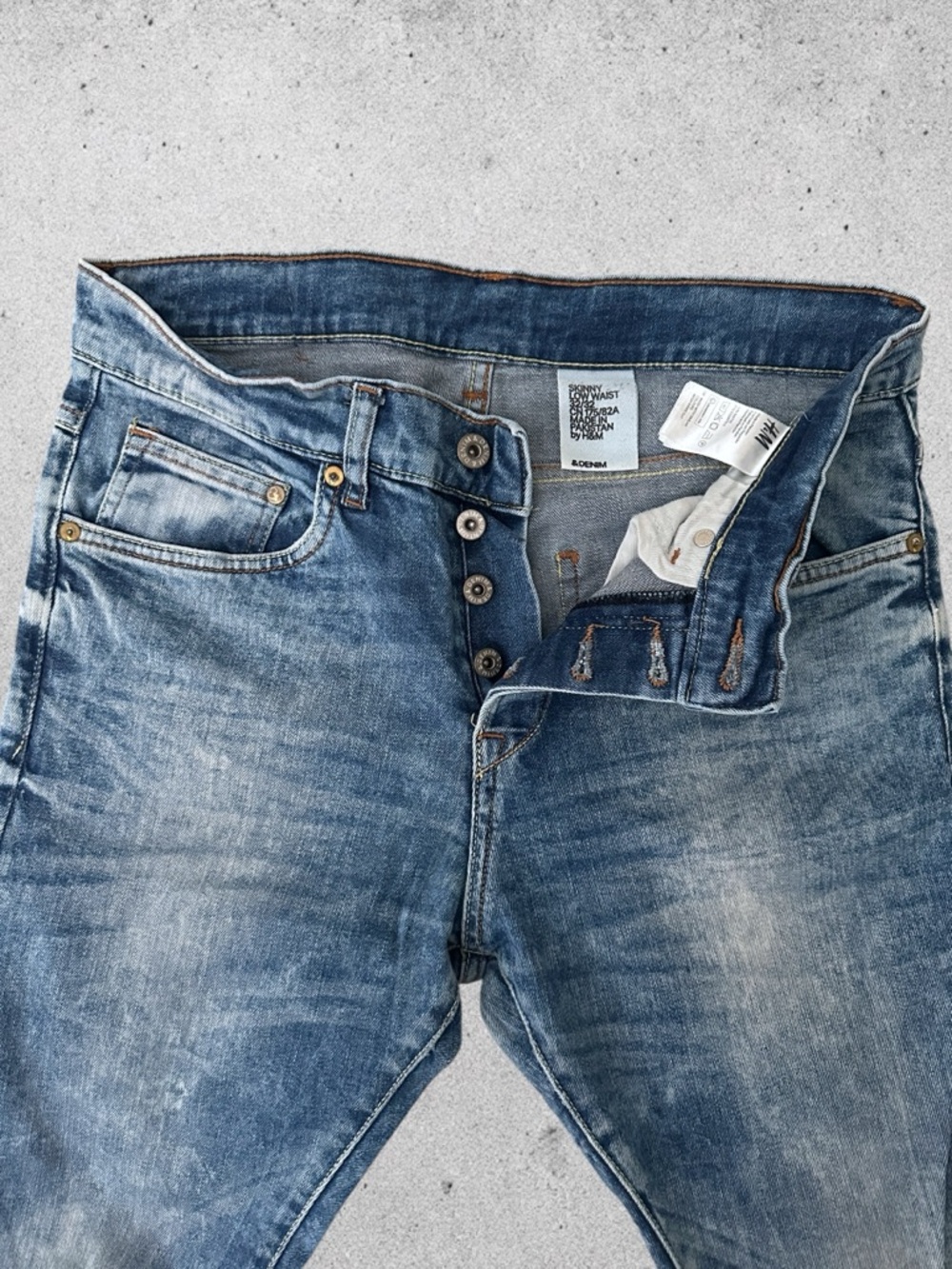 H&M Low Rise Skinny Cropped Jeans - Picture 2 of 5
